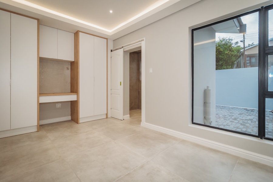 4 Bedroom Property for Sale in Denver Park Western Cape